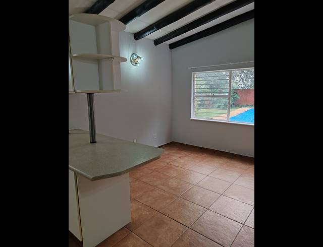 1 bed property to rent in GLEN MARAIS